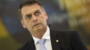 ‘Flexibilização da posse de armas é forma de Bolsonaro sair do início confuso de governo’