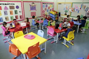 DICAS PARA PAIS E FILHOS AJUDAM NA VOLTA À ROTINA ESCOLAR APÓS O PERÍODO DE FÉRIAS