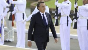 Caixas-pretas de órgãos federais estão sendo abertas, diz Bolsonaro