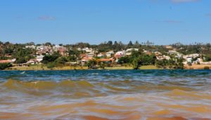 Governador do DF, Ibaneis Rocha, defende preservação da orla do Lago Paranoá