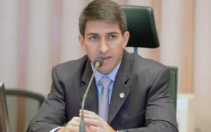 Ibaneis indica ex-deputado Cristiano Araújo para diretoria do Metrô