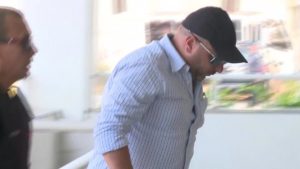 Flávio homenageou capitão da PM, preso hoje pela Operação “Os Intocáveis” no Rio