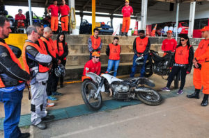 Bombeiros oferecem curso de pilotagem a motociclistas
