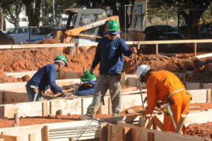 Governo prepara pacote com 43 projetos prontos para obras no Distrito Federal