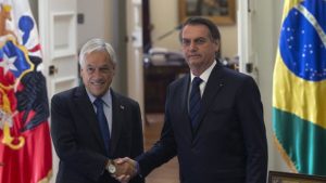 Bolsonaro diz que atritos existem porque alguns não querem largar a velha política