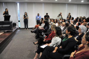 Primeira-dama do DF lança programa voltado para o empoderamento feminino