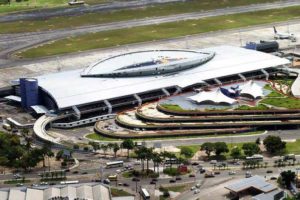 Leilão de 12 aeroportos fatura R$ 2,4 bilhões para os cofres públicos
