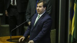 Câmara aprova PEC que torna o orçamento federal mais impositivo: 448 a 3