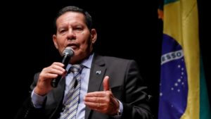 Mourão: ideal seria Bolsonaro reeleito para ‘assentar as bases’ de crescimento
