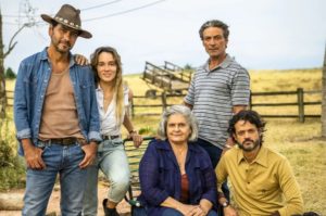 Globo provoca Bolsonaro com novela de gays