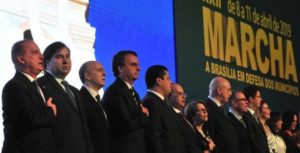 Bolsonaro propõe pacto no encontro dos prefeitos em Brasília