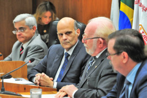 Vice-governador participa de reunião de cúpula realizada pelo TJDFT