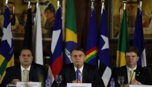 Bolsonaro apela a governadores do NE e diz que reforma da Previdência reduz desigualdades