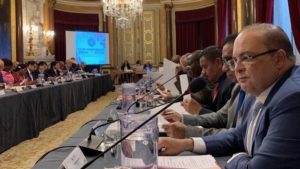 China convida Ibaneis a visitar Macau em busca de investimentos para o DF