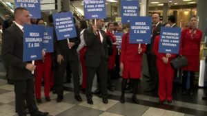 Funcionários da Avianca paralisam atividades no Aeroporto de Congonhas