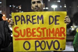Política se reduz a críticas de quem teme e quer desconstruir o Mito