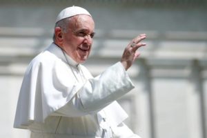 Papa descarta permitir padres casados na Amazônia