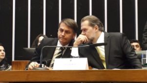 Documento do cachimbo da paz assinado para o Senado