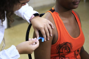 Saúde vacina quase 100 mil pessoas no Dia D contra Influenza
