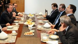 Três poderes acertam pacto para turbinar o desenvolvimento do País