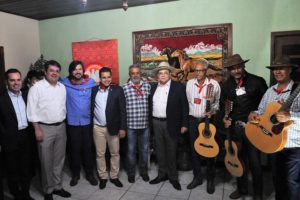 Governador participa da Festa do Divino