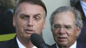 Bolsonaro e Guedes afinam discurso para Davos