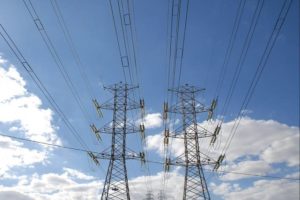 Conta de luz terá bandeira amarela em julho, com custo extra