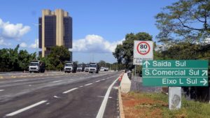 Trânsito no Eixão Sul, na altura do Viaduto da Galeria dos Estados será liberado nesta terça