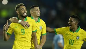 Brasil sub-23 bate Uruguai e se isola na liderança do grupo