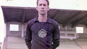Lendário goleiro do Palmeiras, Valdir Joaquim de Morais morre aos 88 anos, no RS