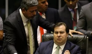 Maia ‘esquece’ acordo para apoiar Arthur Lira e articula outros nomes para sua sucessão