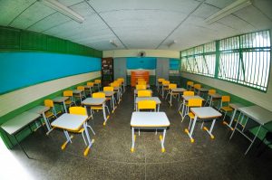 Escolas públicas e privadas reabrem em 128 municípios paulistas
