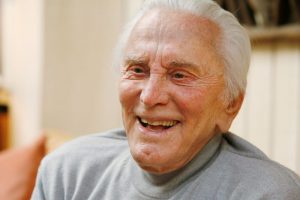 Kirk Douglas morre aos 103 anos