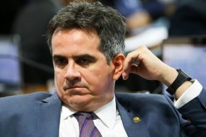 Chefe de gabinete de Ciro Nogueira é nomeado presidente do FNDE
