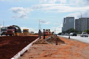 Obra de alargamento do viaduto de Taguatinga passa por ajustes finais