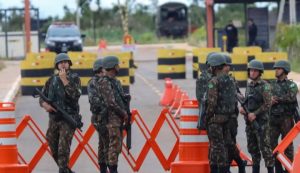 Moro avisou Ibaneis sobre uso do Exército na vigilância da Papuda