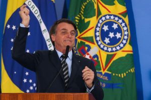 Bolsonaro assina proposta de reforma administrativa e envia ao Congresso após Carnaval