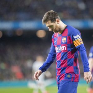 Crise interna no Barcelona pode acabar na saída ‘de graça’ de Messi
