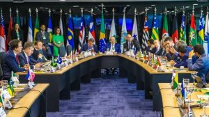 Governadores discutem com Guedes royalties, Fundeb e Mais Brasil