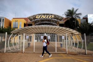Coronavírus: faz sentido fechar estabelecimentos e cancelar eventos?
