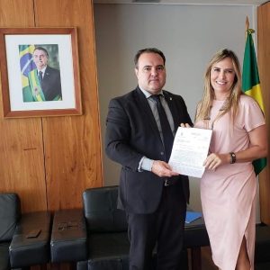 Ibaneis envia a Bolsonaro projeto para regularizar assentamento
