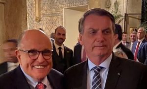 Giuliani chama Bolsonaro de ‘herói’ e critica falta de reconhecimento da imprensa