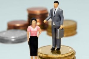 Dia da Mulher: diferença salarial para homens aumenta
