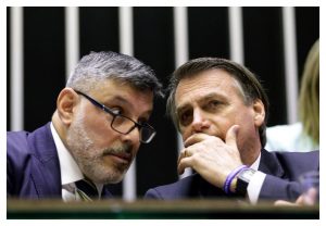 Frota, Janaína e Bozzella pediram votos, mas agora querem a saída de Bolsonaro