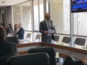 Corretoras da seguradora da Chape se negam a falar de indenizações em CPI