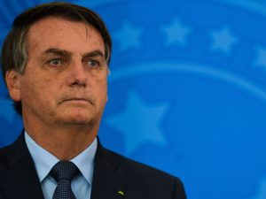 Bolsonaro diz que restabelecerá a verdade nesta sexta-feira às 17h