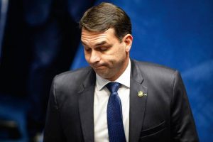 STJ nega suspender investigação contra Flávio Bolsonaro sobre ‘rachadinha’