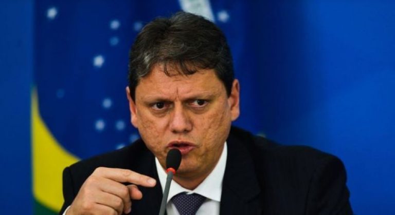 Tarcísio tem 65,8% de aprovação e lidera para 2026 em SP