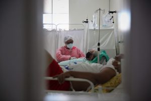 Brasil tem 363,2 mil casos e 22,6 mil mortes confirmadas por coronavírus