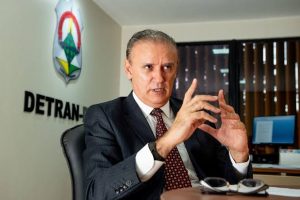 Zélio Rocha cumpre missão dada por Ibaneis de organizar e combater irregularidades no DETRAN-DF
